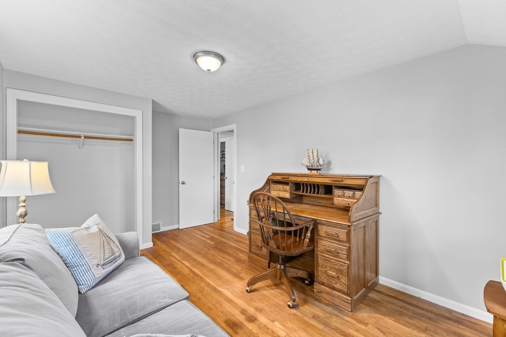 8 Observatory Ln Property Photo 24