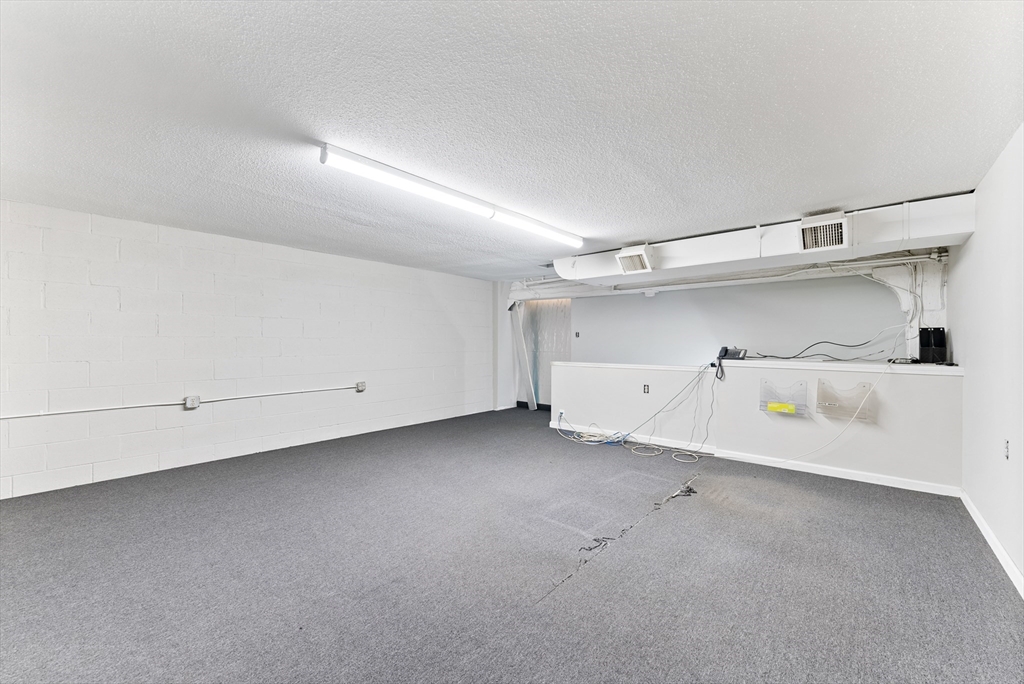233 Western Avenue Property Photo 18