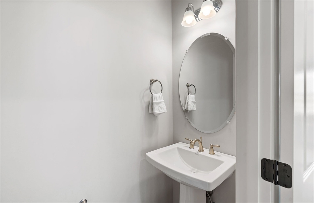 5 Mason Way # 68 Property Photo 12