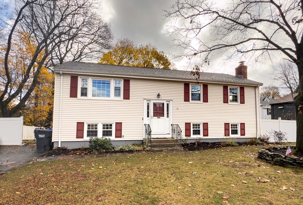 19 Metcalf Ave Property Photo 2