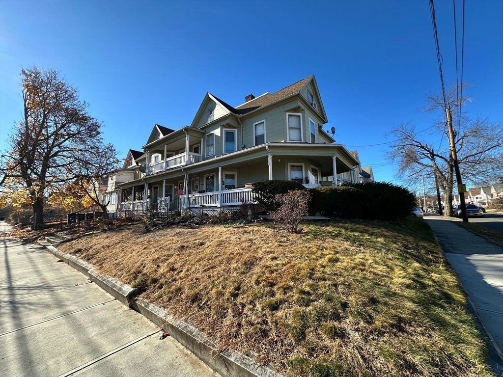 133-135 Brown Ave Property Photo 2