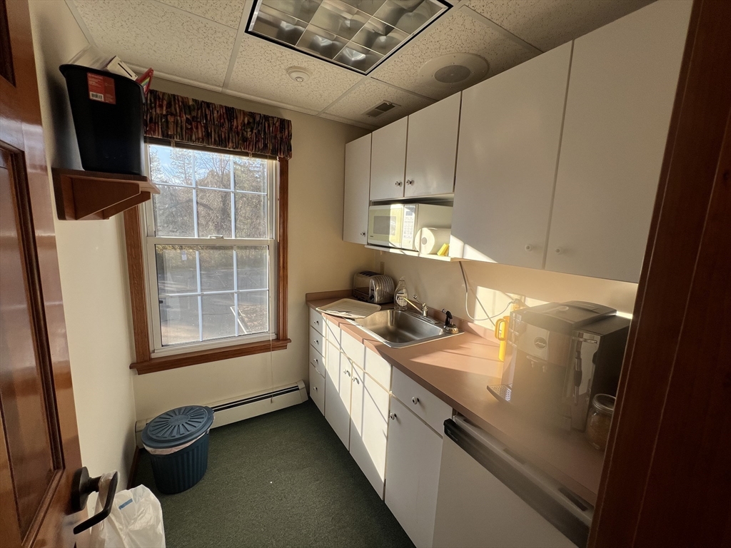 20 Common St Property Photo 5
