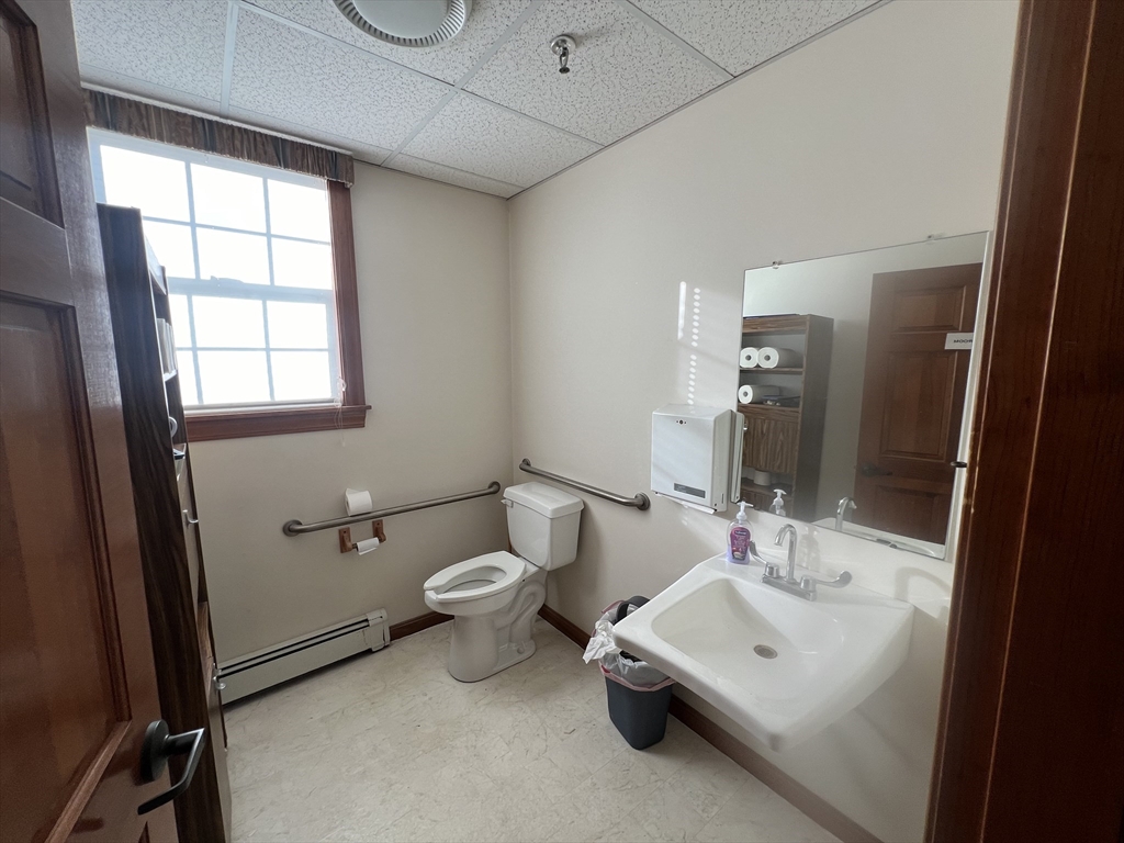 20 Common St Property Photo 7