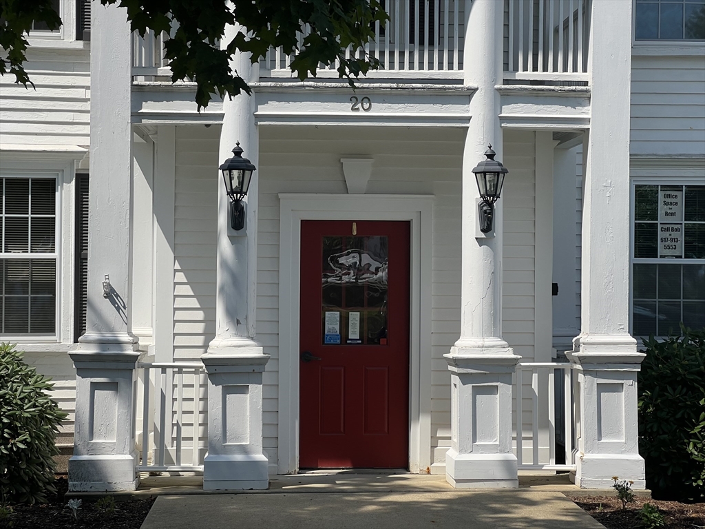 20 Common St Property Photo 10