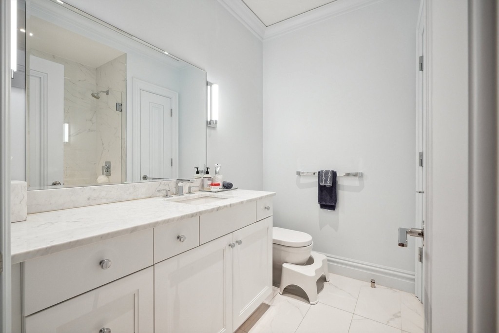 32 Derne St # 4c Property Photo 12
