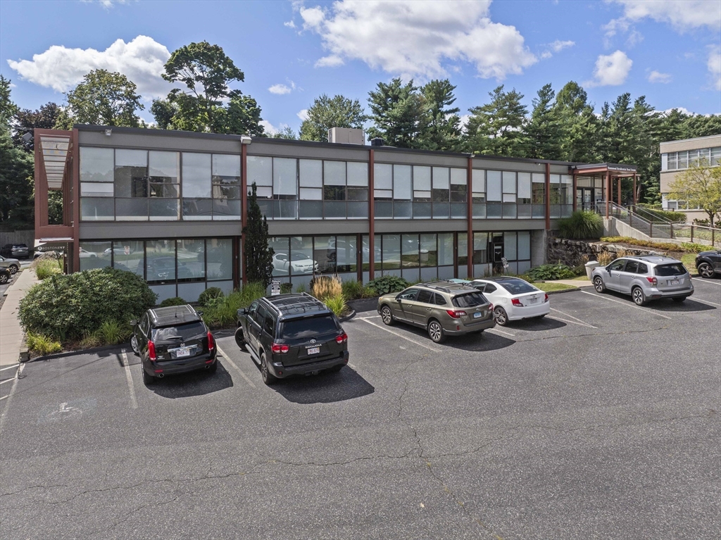 824-826 Boylston Street Property Photo 5