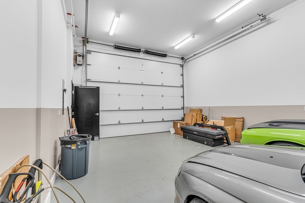 42 Felton St # 3r Property Photo 1