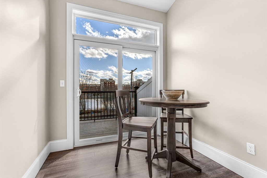 42 Felton St # 3r Property Photo 8