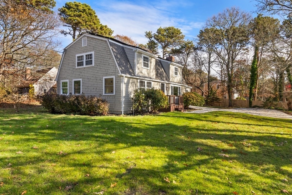 687 Long Pond Rd Property Photo 3