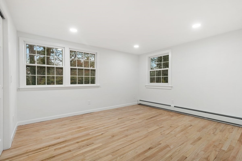 687 Long Pond Rd Property Photo 11