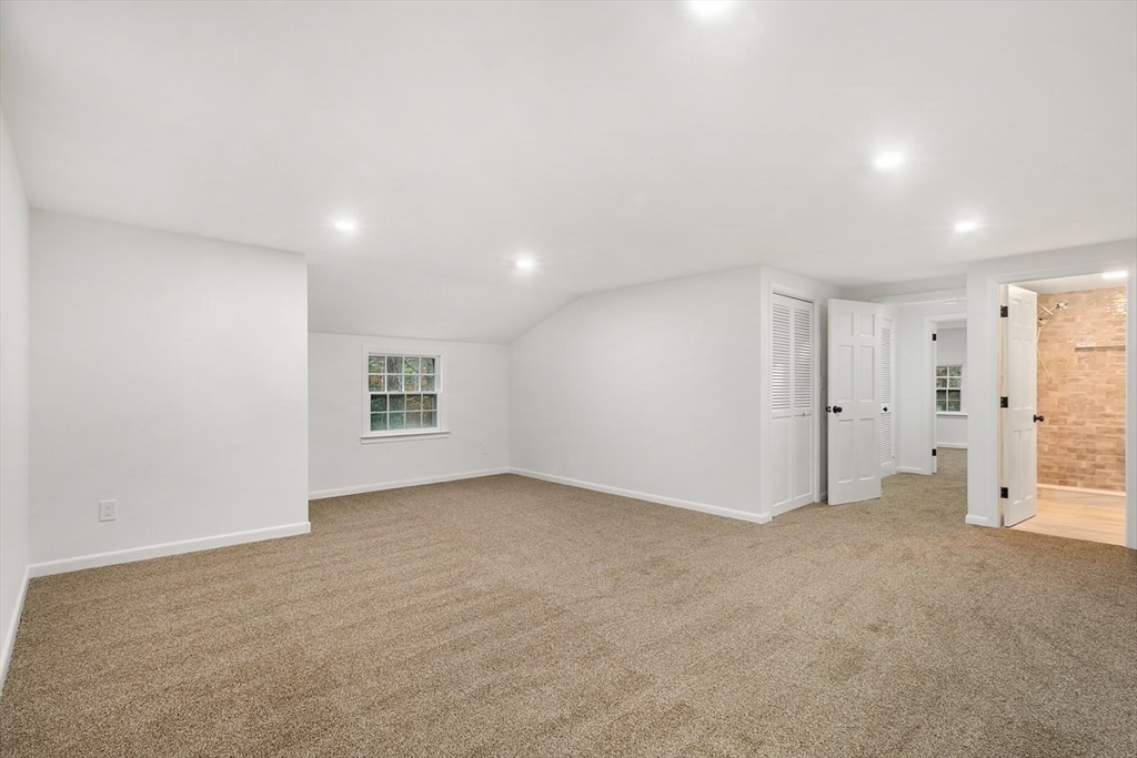 687 Long Pond Rd Property Photo 20