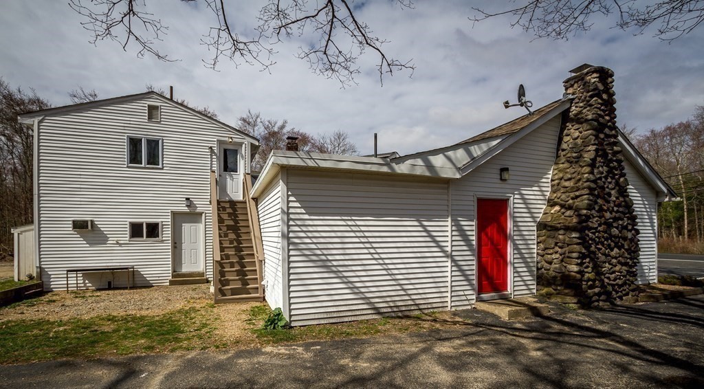 87 Winthrop St Property Photo 4