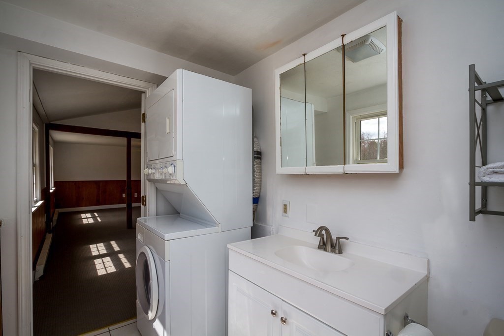 87 Winthrop St Property Photo 32