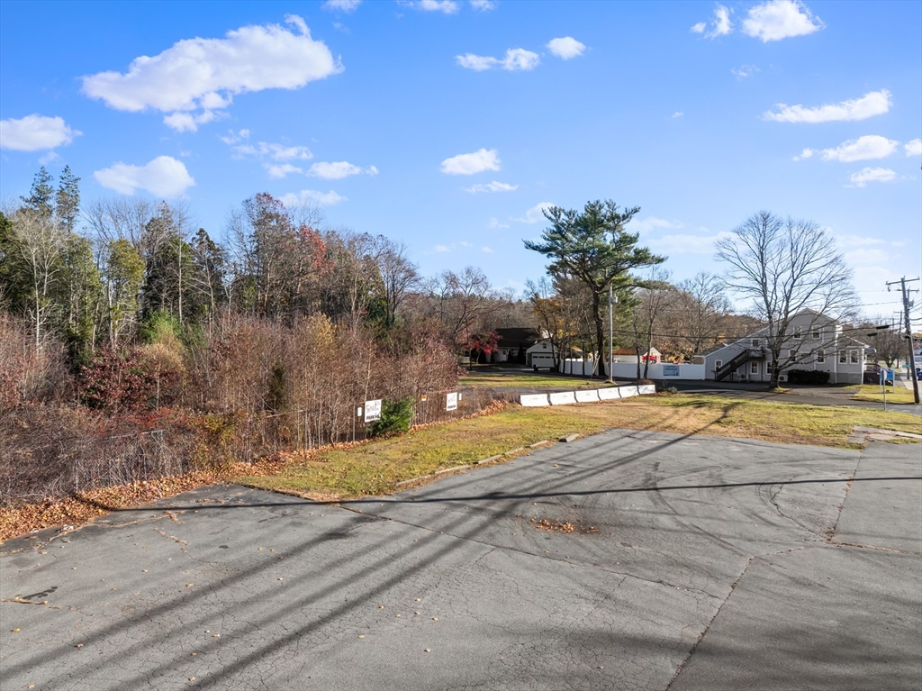 3388a Acushnet Ave Property Photo 5