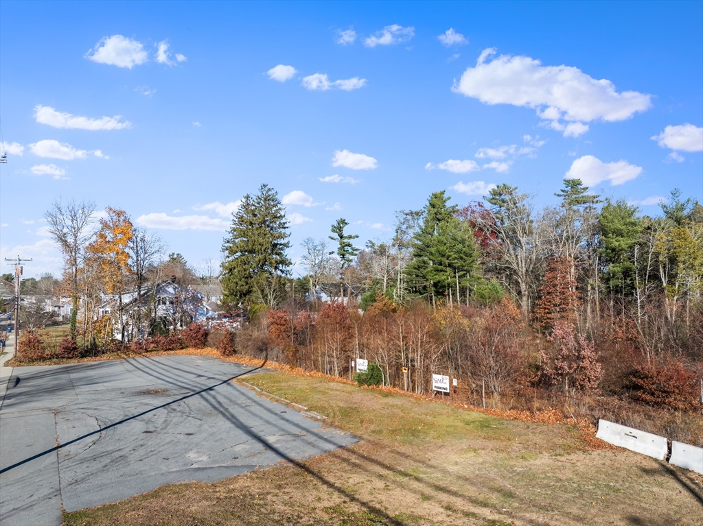 3388a Acushnet Ave Property Photo 6