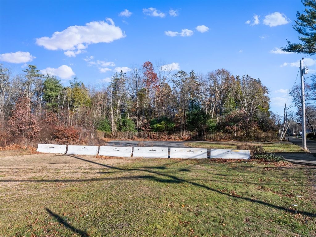 3388a Acushnet Ave Property Photo 16