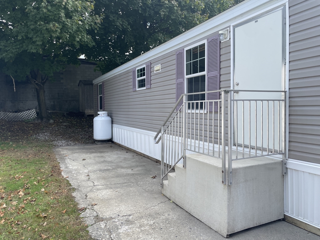 151 Hartford Turnpike # 41 Property Photo 3