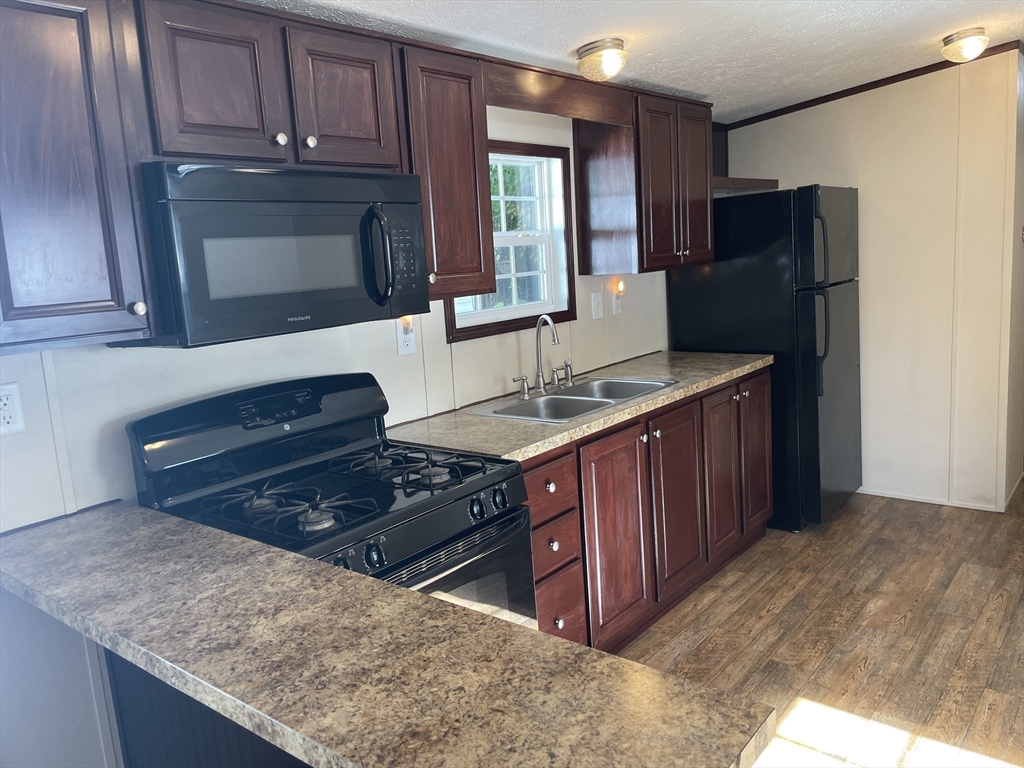 151 Hartford Turnpike # 41 Property Photo 6