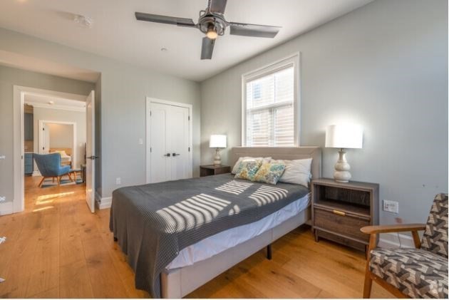 1467 Tremont # 403 Property Photo 4