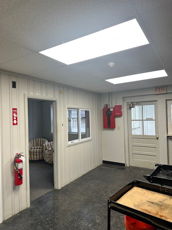 452 Randolph St Property Photo 15