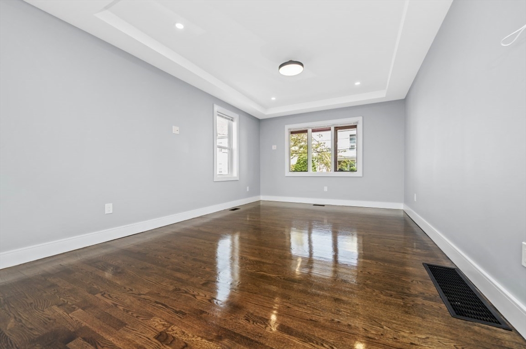 7 Yukon Avenue # 0 Property Photo 4