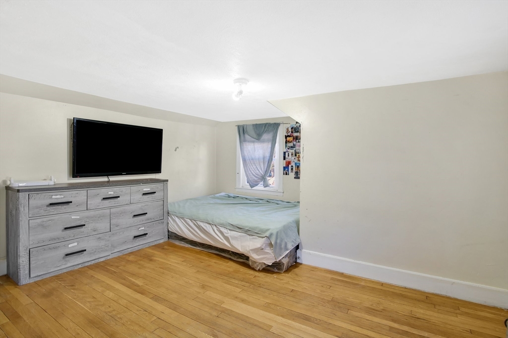 95 Leavitt Street Property Photo 13