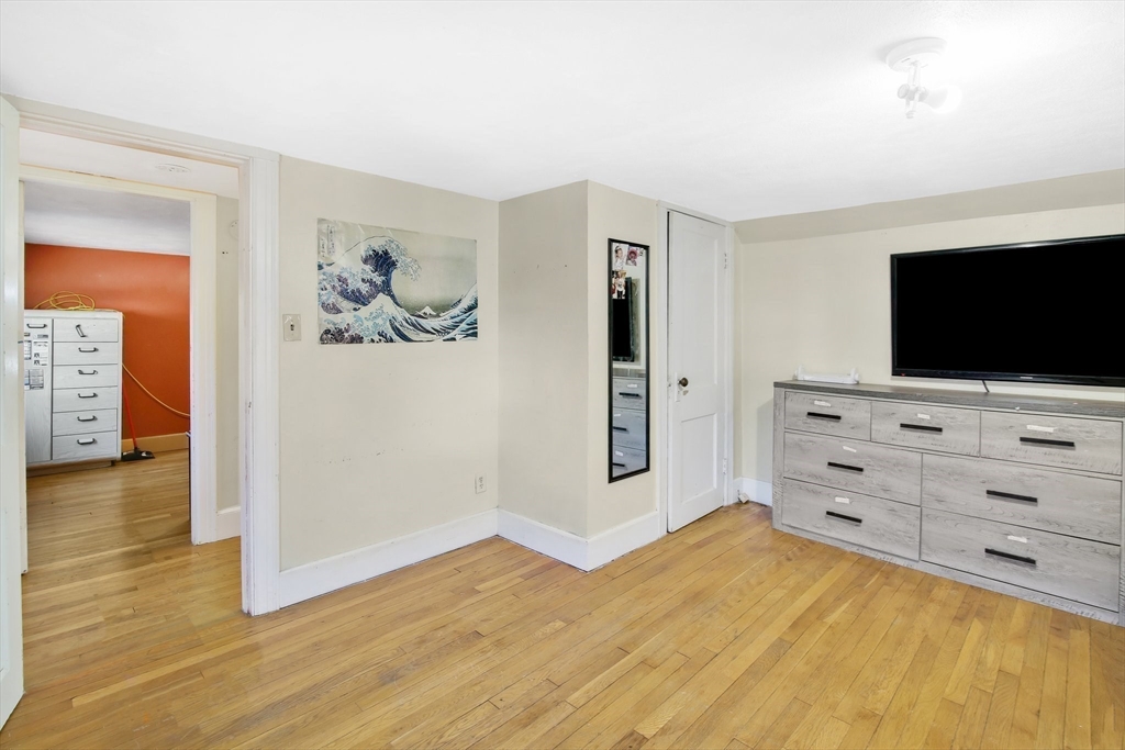 95 Leavitt Street Property Photo 16