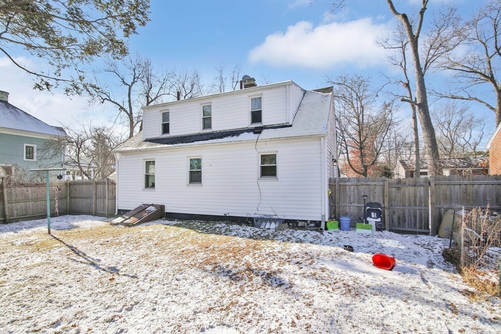 95 Leavitt Street Property Photo 20