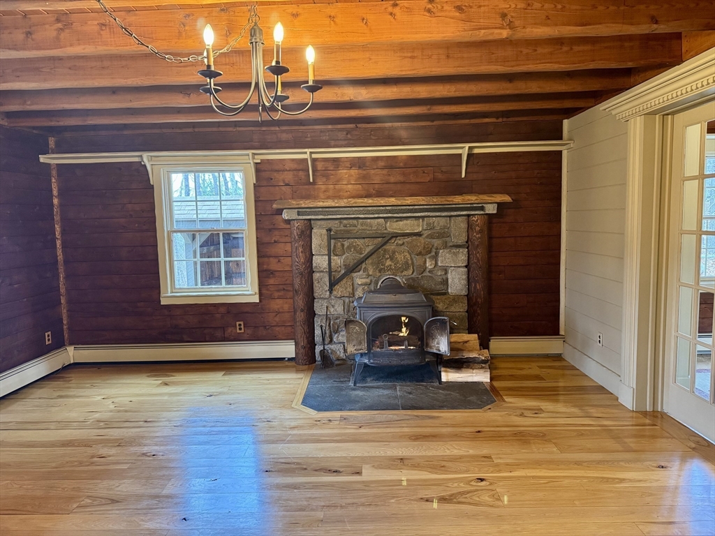 53 Hollow Property Photo 8