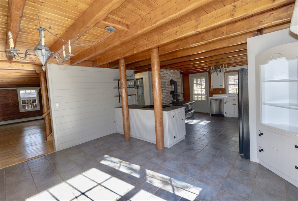 53 Hollow Property Photo 11