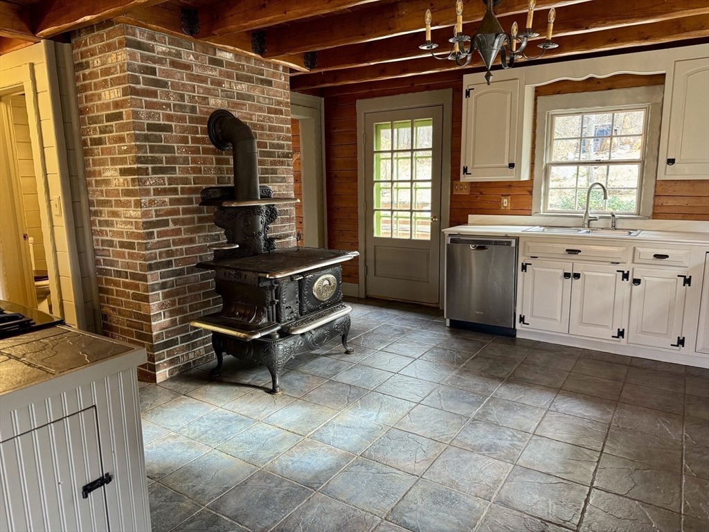 53 Hollow Property Photo 13
