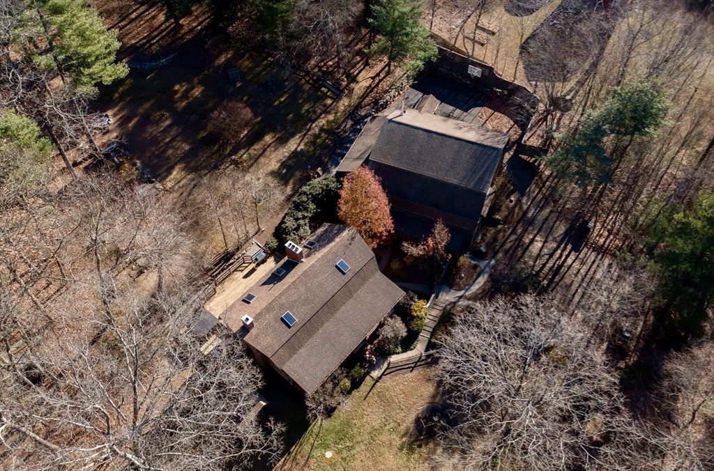 53 Hollow Property Photo 31