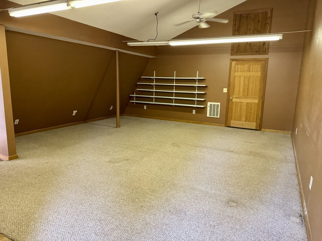 53 Hollow Property Photo 37