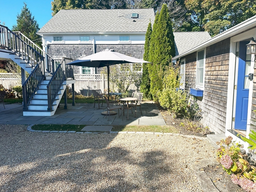 25 Simpson's Lane Property Photo 8