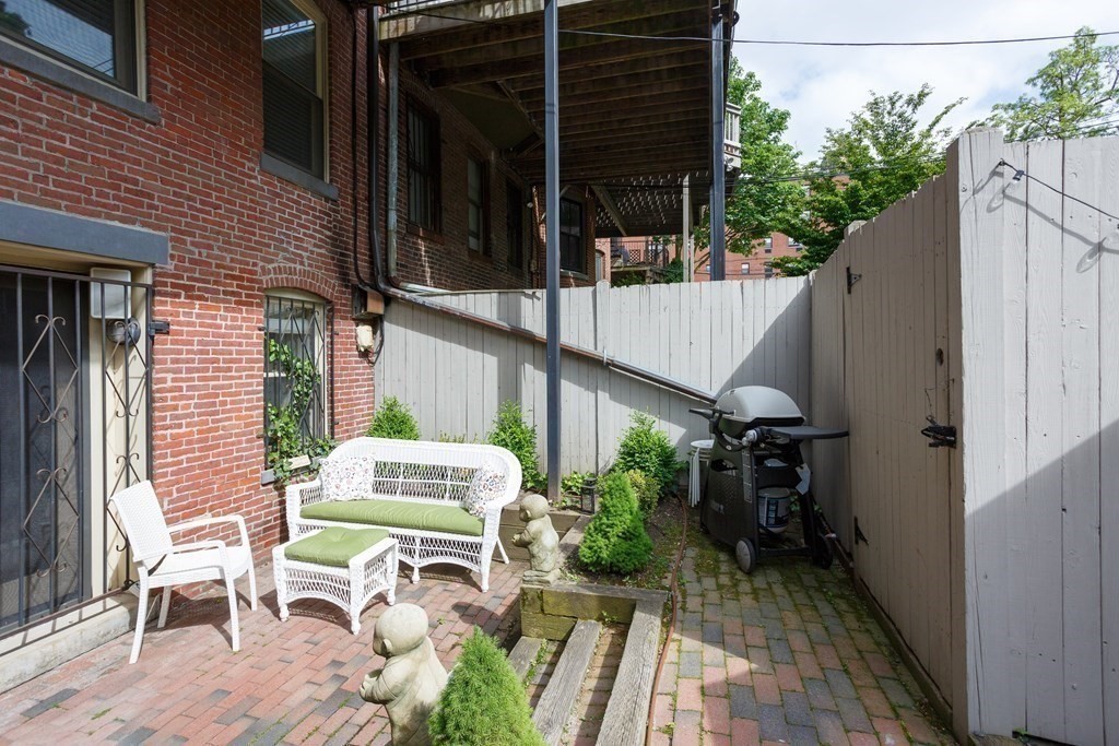 20 Braddock Park # A Property Photo 2