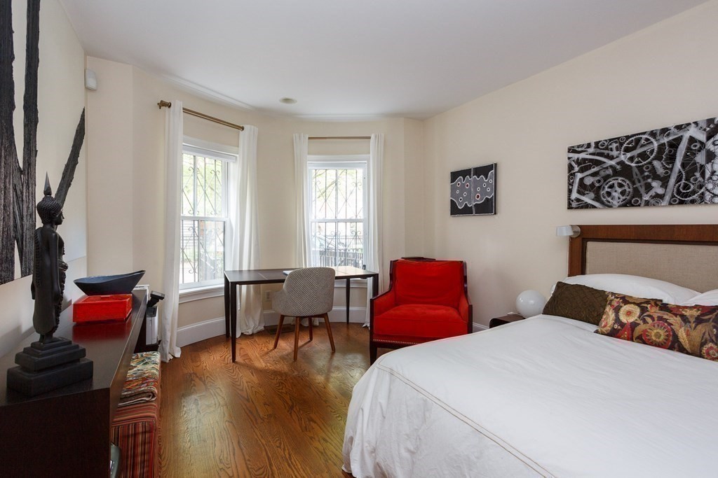 20 Braddock Park # A Property Photo 13