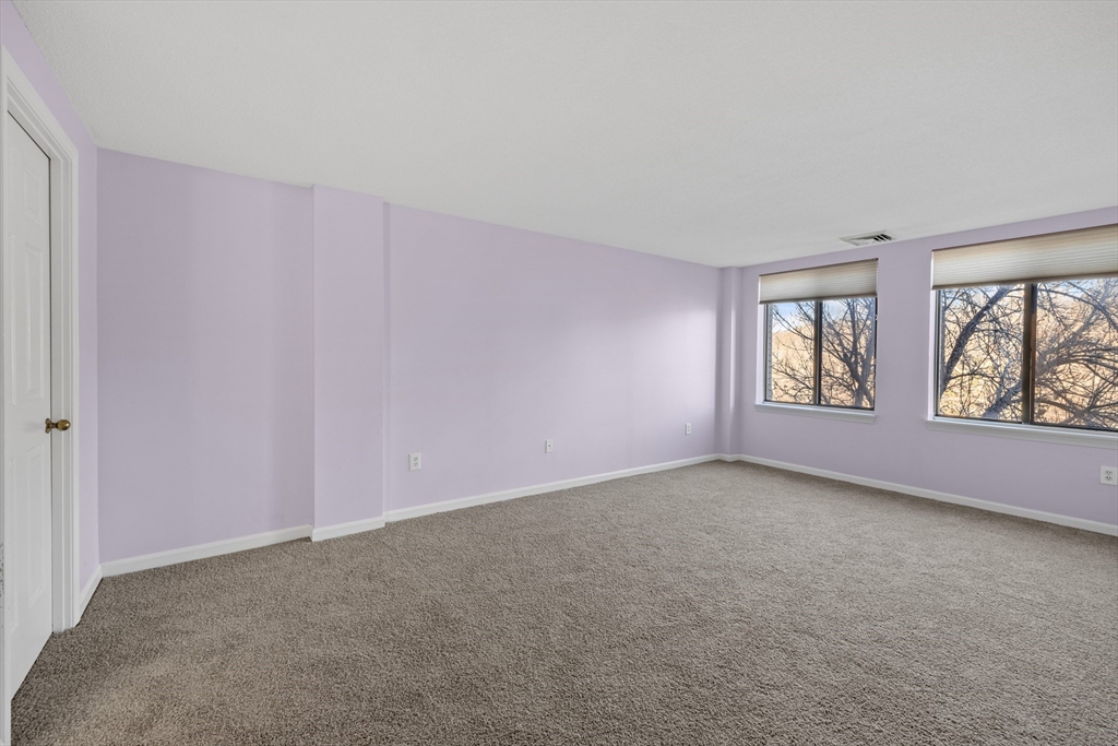 59-65 Valley St # 4g Property Photo 24
