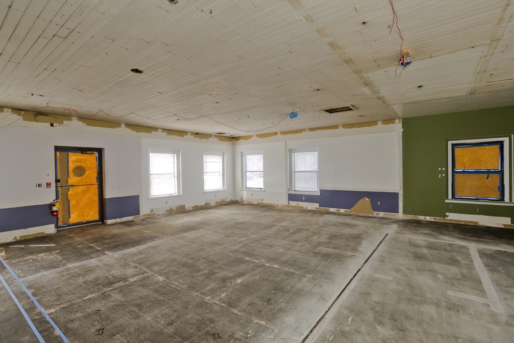 55 Main St # 204 Property Photo 15