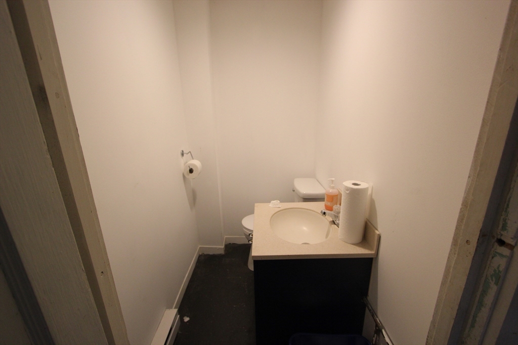 38 Maple St Property Photo 11