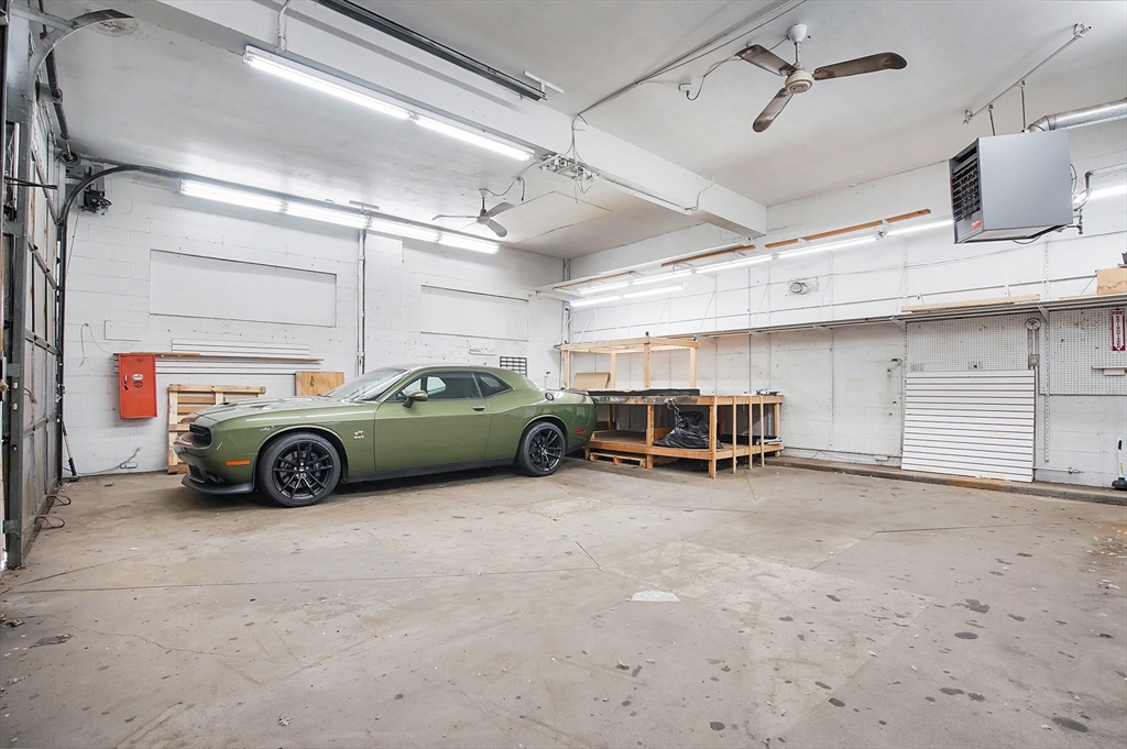 1576 State Street Property Photo 20