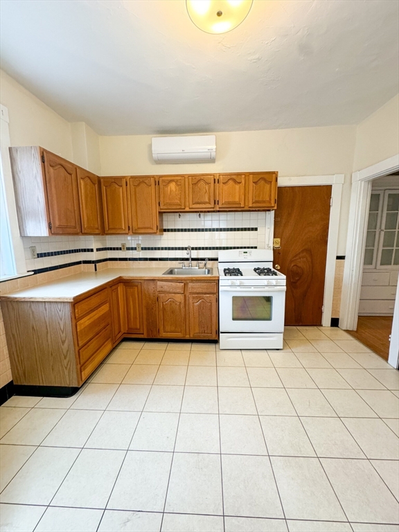 223 Harvard Ave # 4 Property Photo 1