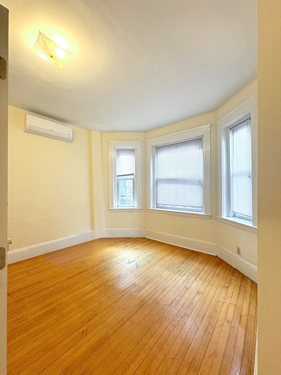 223 Harvard Ave # 4 Property Photo 4
