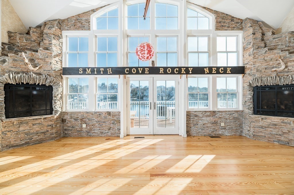 73 Rocky Neck Ave. Property Photo 17