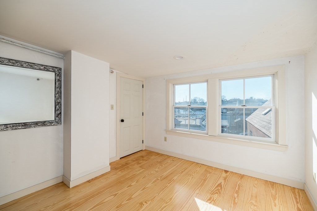 73 Rocky Neck Ave. Property Photo 22