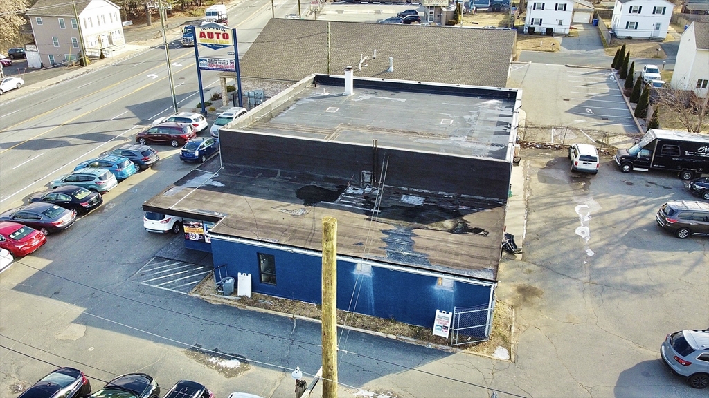 927 Boston Road Property Photo 1