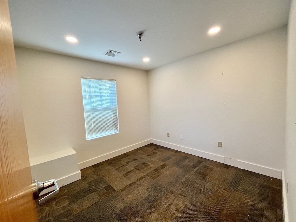 2 Tupper # 3 Property Photo 22