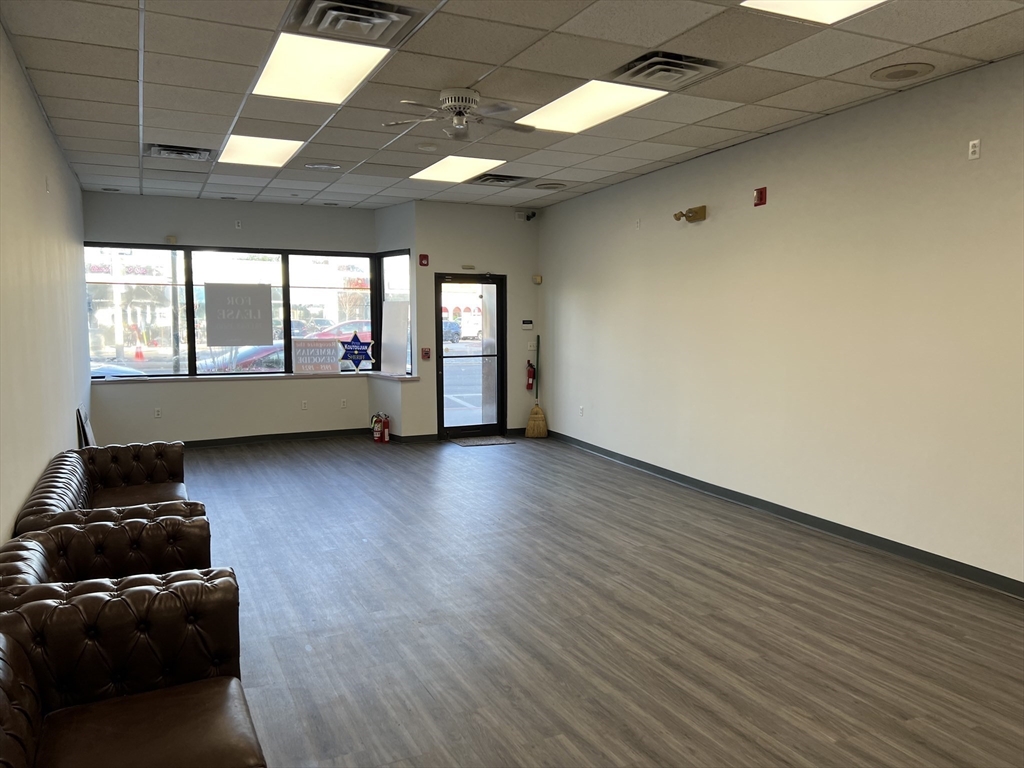 432 Massachusetts Avenue Property Photo 3