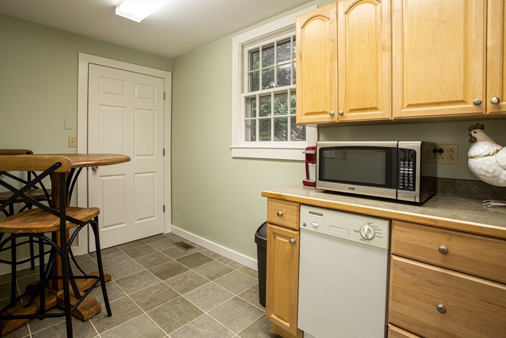 767 Main Rd # 1 Property Photo 11