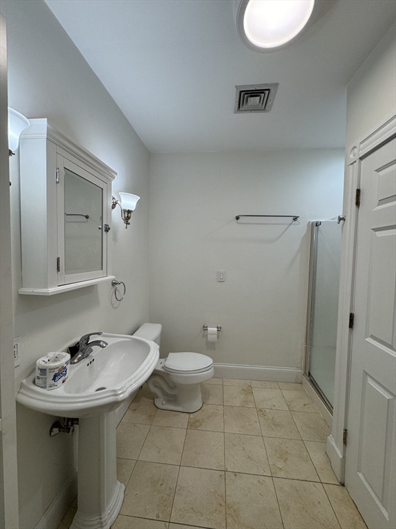 451-453 Massachusetts Ave # 8 Property Photo 10