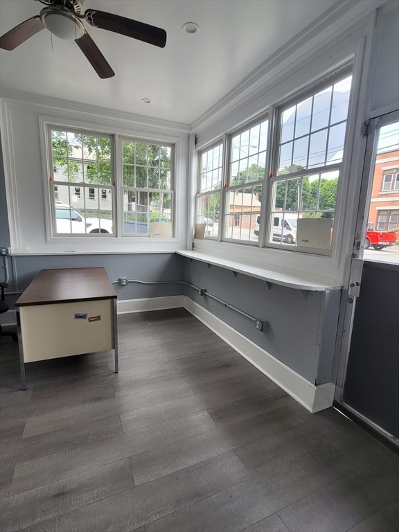 447 Water St Property Photo 6